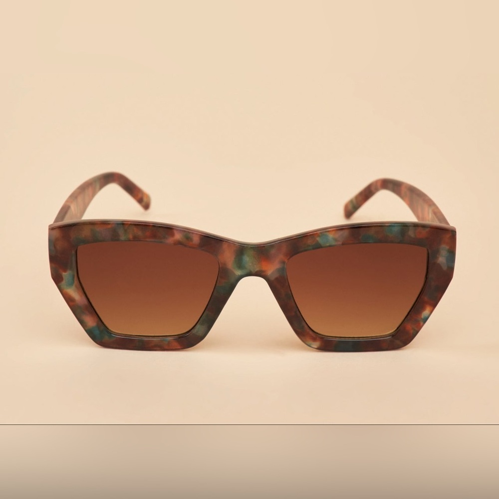 Powder UK Limited Edition Arwen sunglasses in bold print hard case-NWT